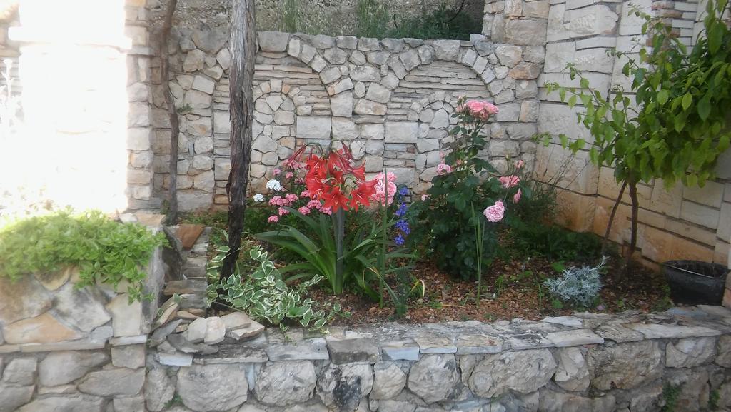 Ruza Apartment Skradin Exterior photo