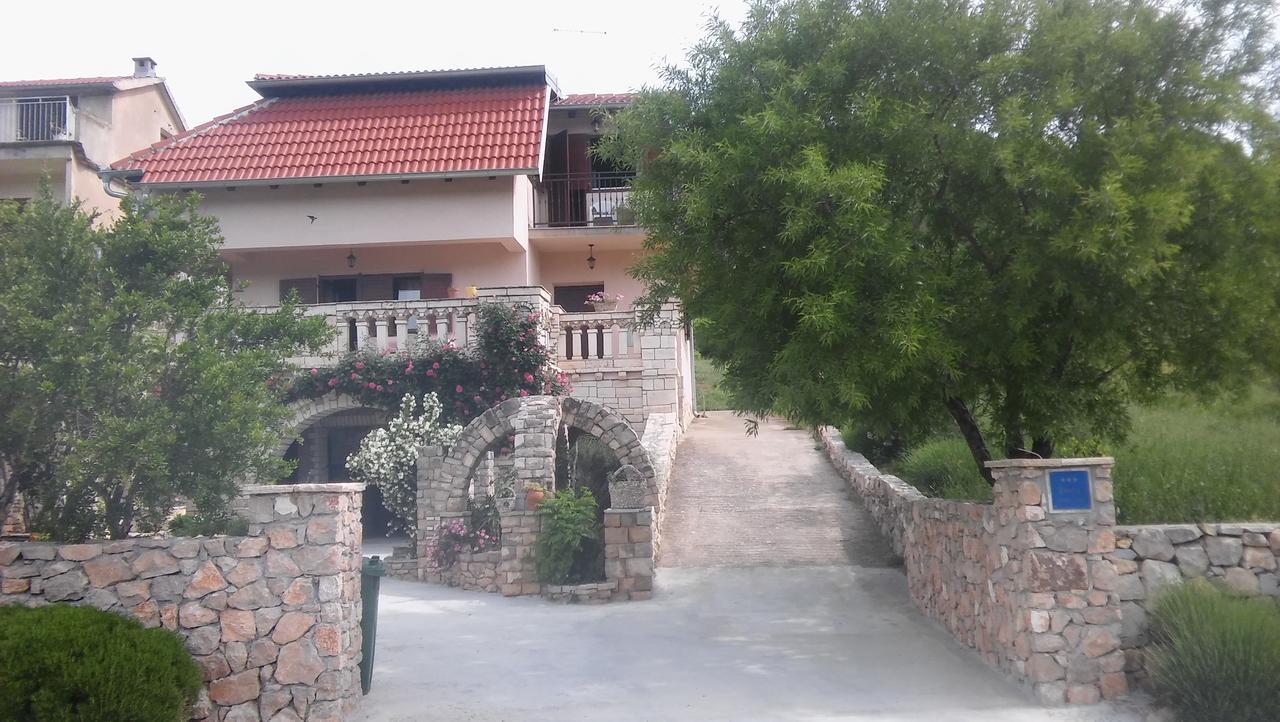Ruza Apartment Skradin Exterior photo